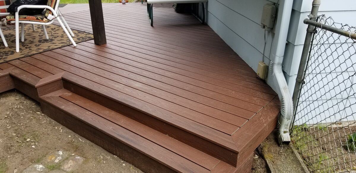 Pergolas and Covered Decks in Seattle: Yes, You Can Have Shade AND Rain Protection